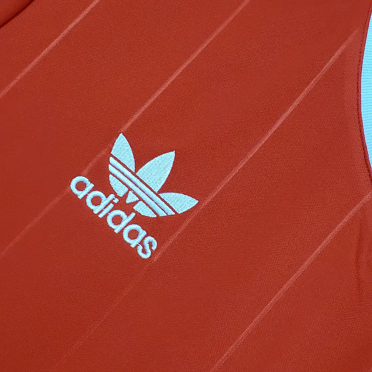 Manchester United Home 83/84 6