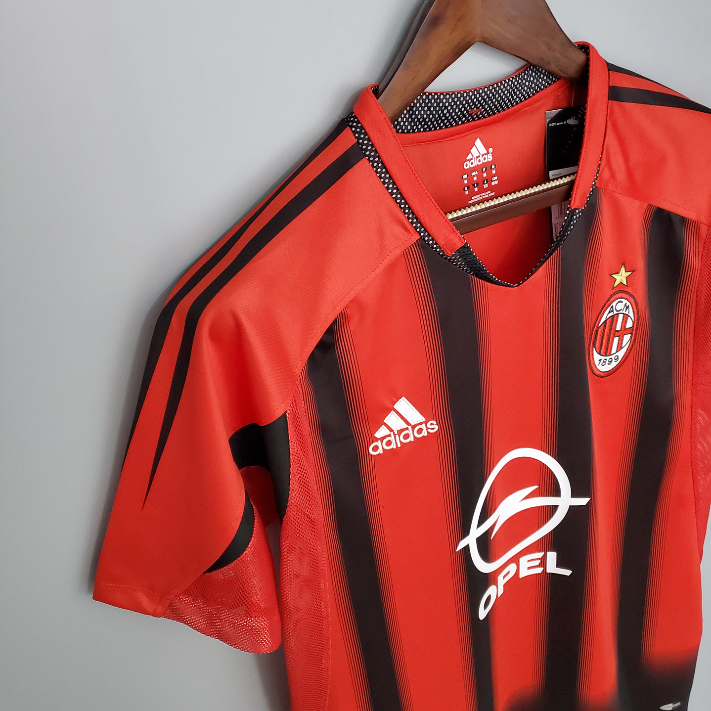 Milan Home 04/05 4