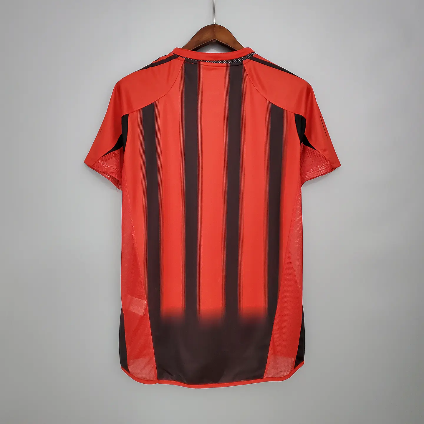 Milan Home 04/05 2