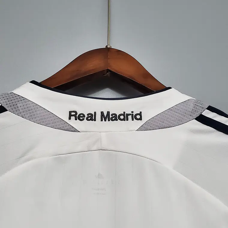 Real Madrid Home 06/07 10