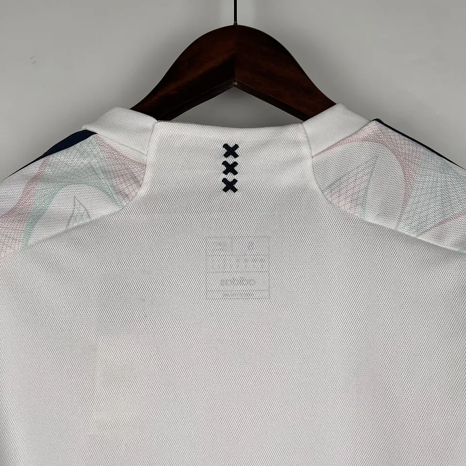 Ajax Away 23/24 8