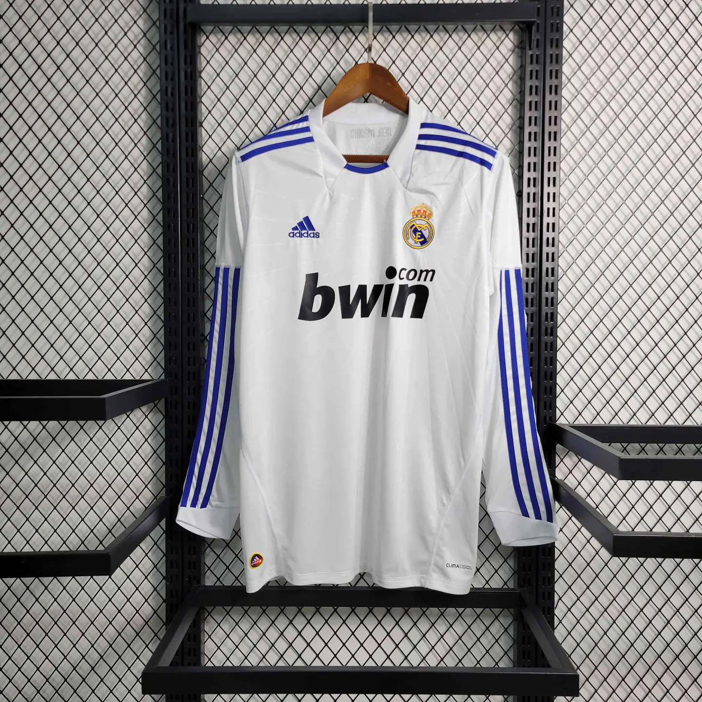 Real Madrid Home 10/11 Manga Longa  1