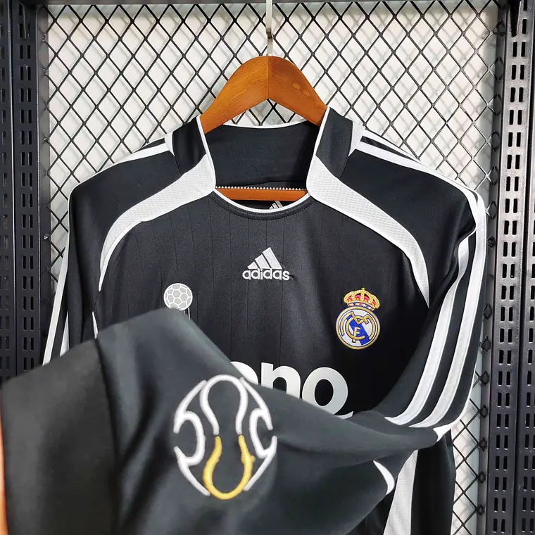Real Madrid Third 06/07 Manga Longa  7