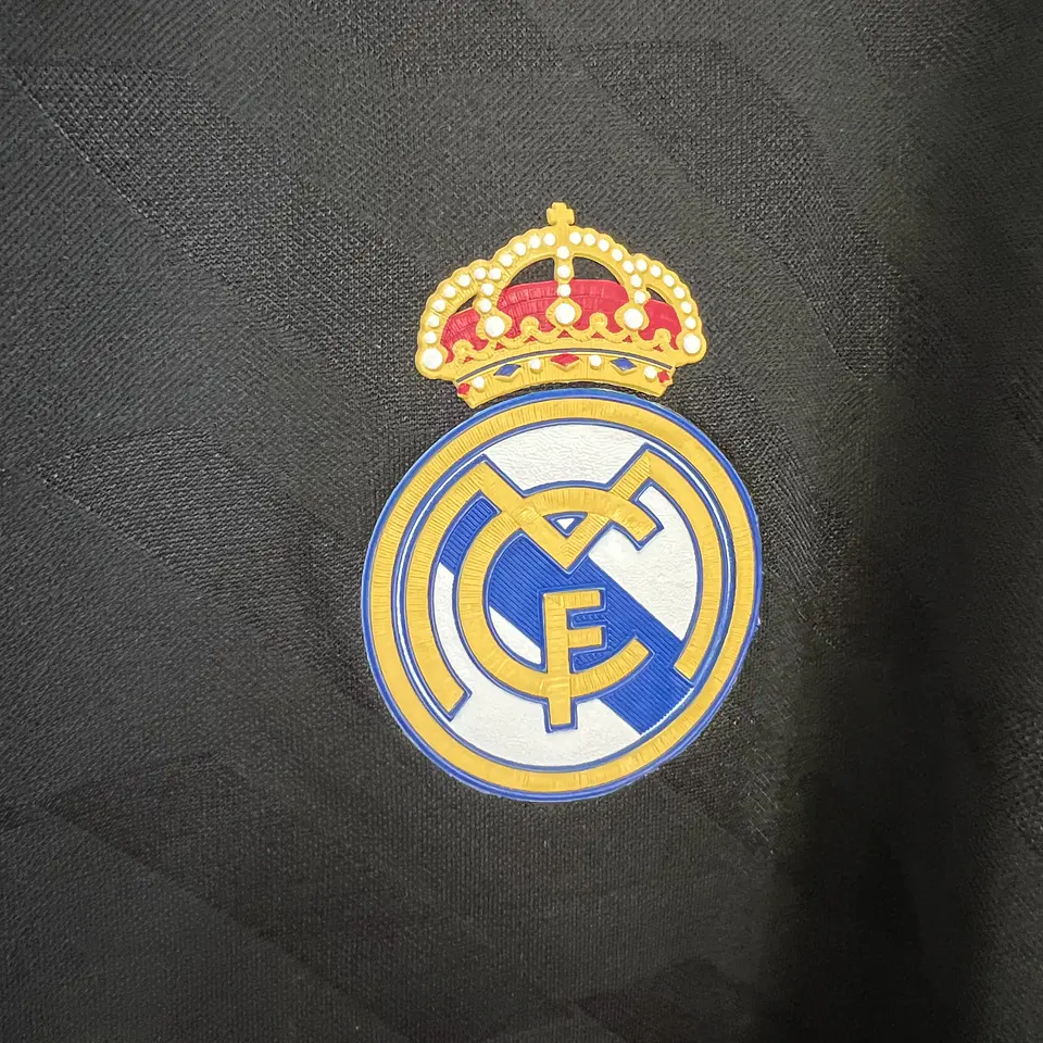 Real Madrid Away 11/12 Manga Longa 6