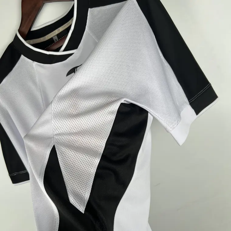 Corinthians Home 2000 4