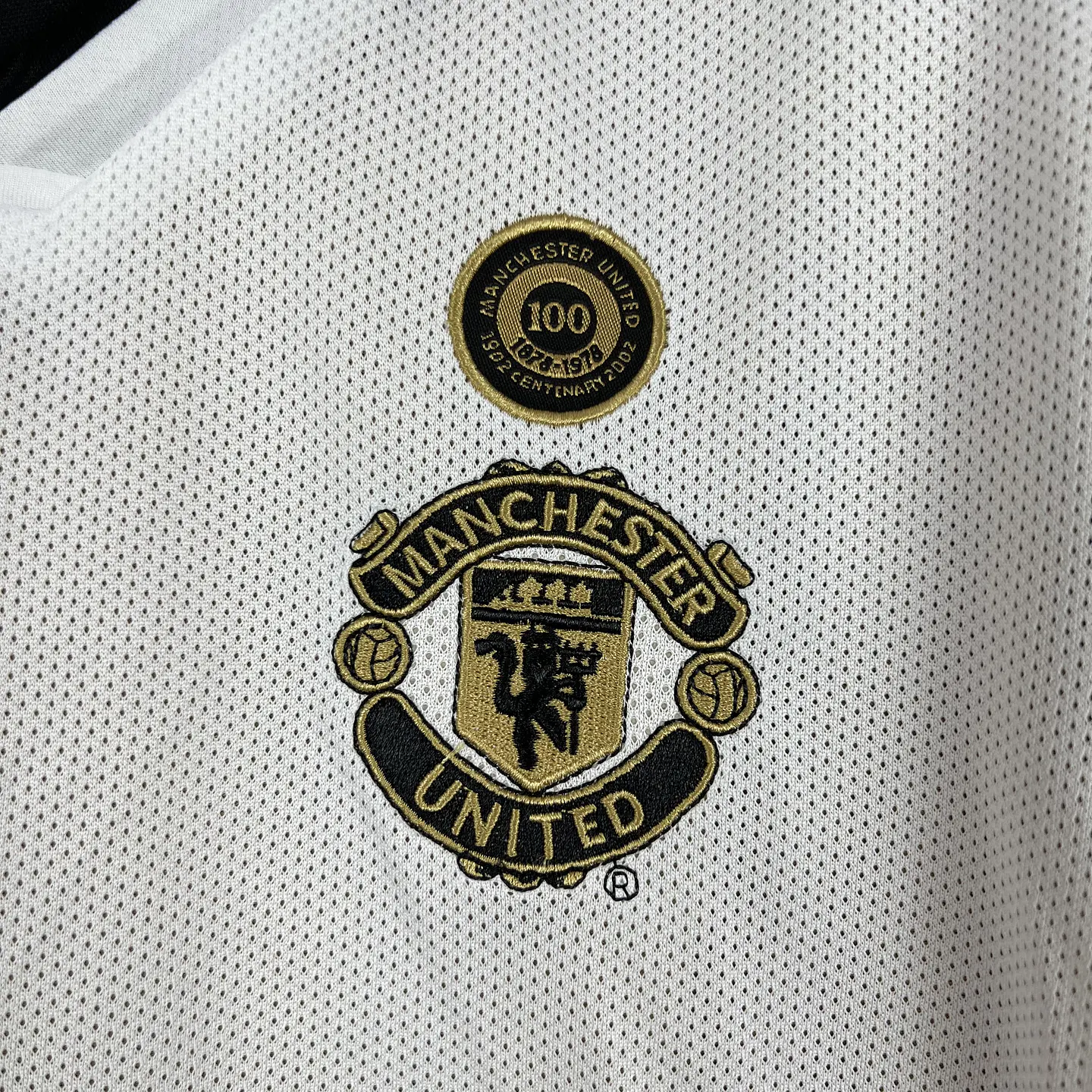 Manchester United Away 01/02 5