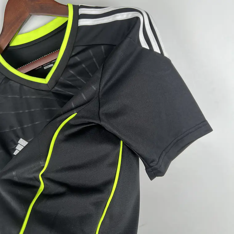 Real Madrid Away 10/11  3