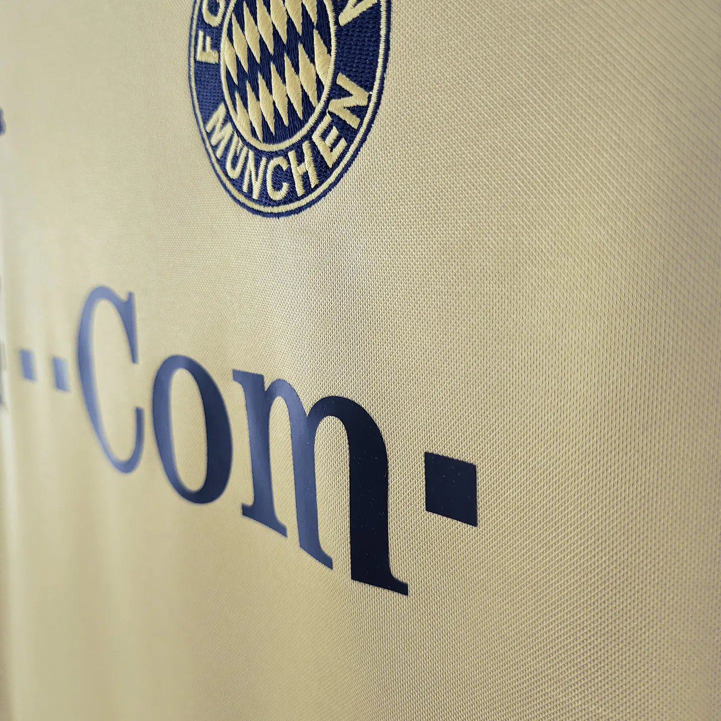 Bayern Away 04/05 7