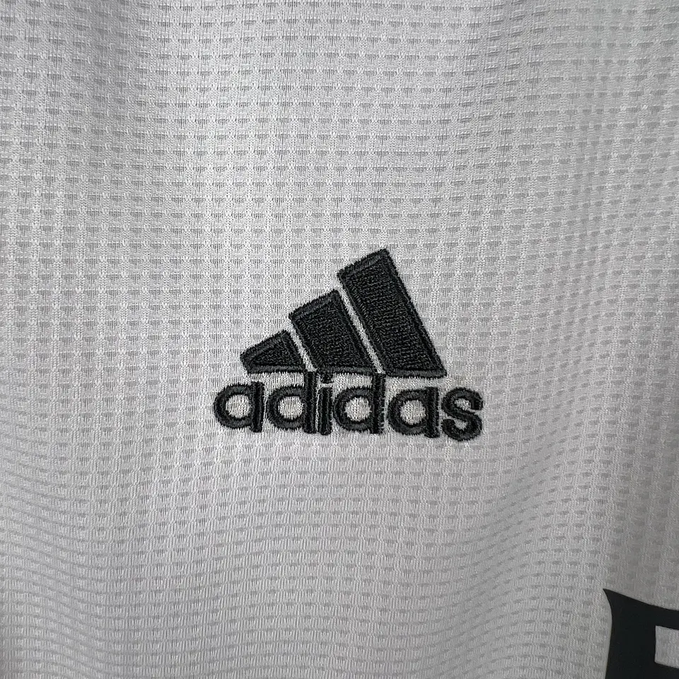 Real Madrid Home 15/16 Manga Longa 9