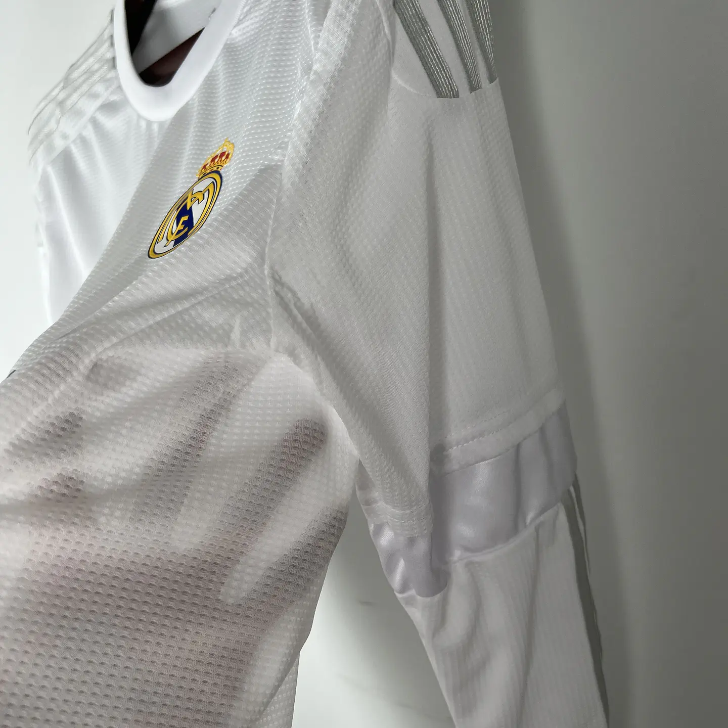 Real Madrid Home 15/16 Manga Longa 4