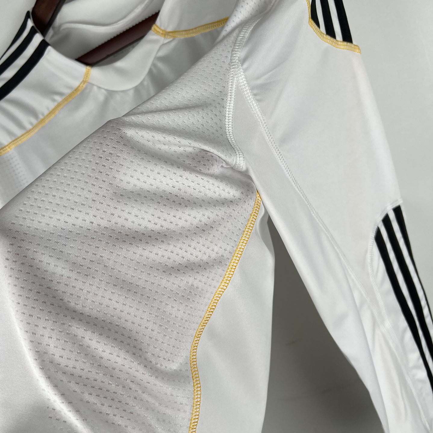 Real Madrid Home 09/10 Manga Longa 4