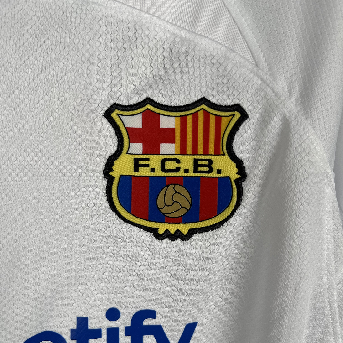 Barcelona Away23/24 Manga Longa 6