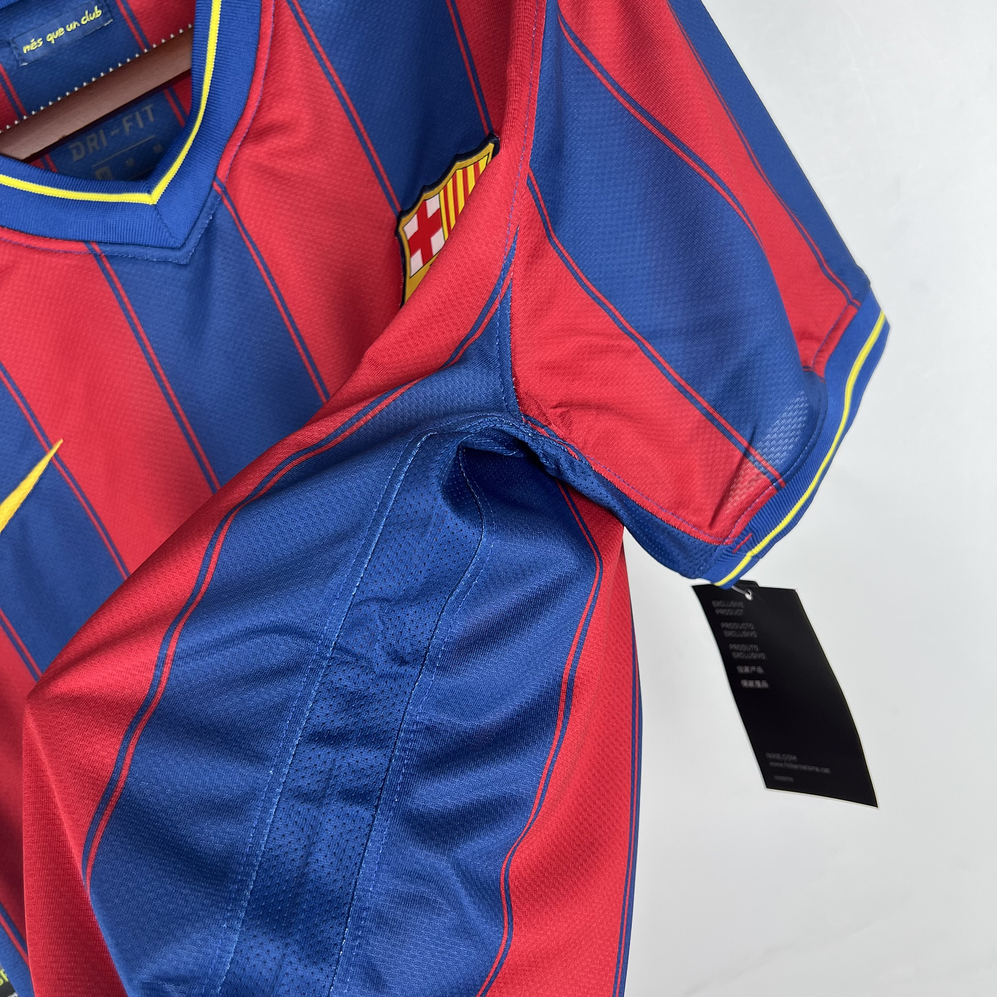 Barcelona Home 09/10 4