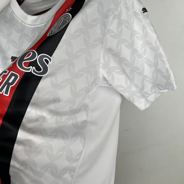 Milan Away 23/24 5