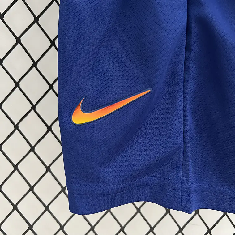 Chelsea Home 23/24 Kit Criança 10