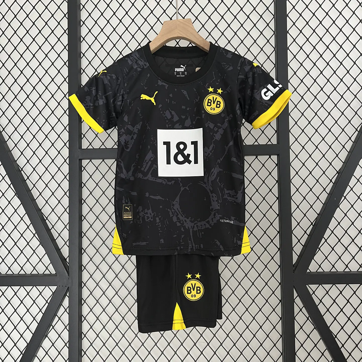 Dortmund Away 23/24 Kit Criança 2