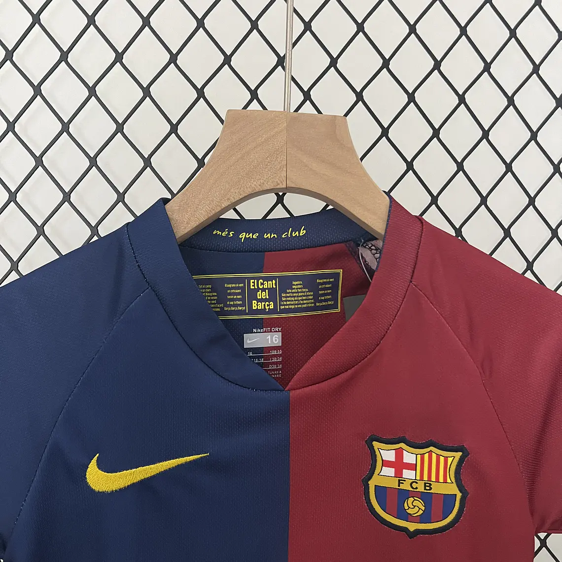 Barcelona Home 08/09 Kit Criança 4