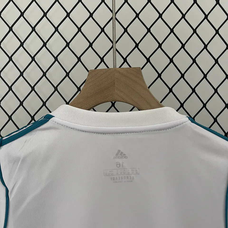 Real Madrid Home 17/18 Kit Criança 8