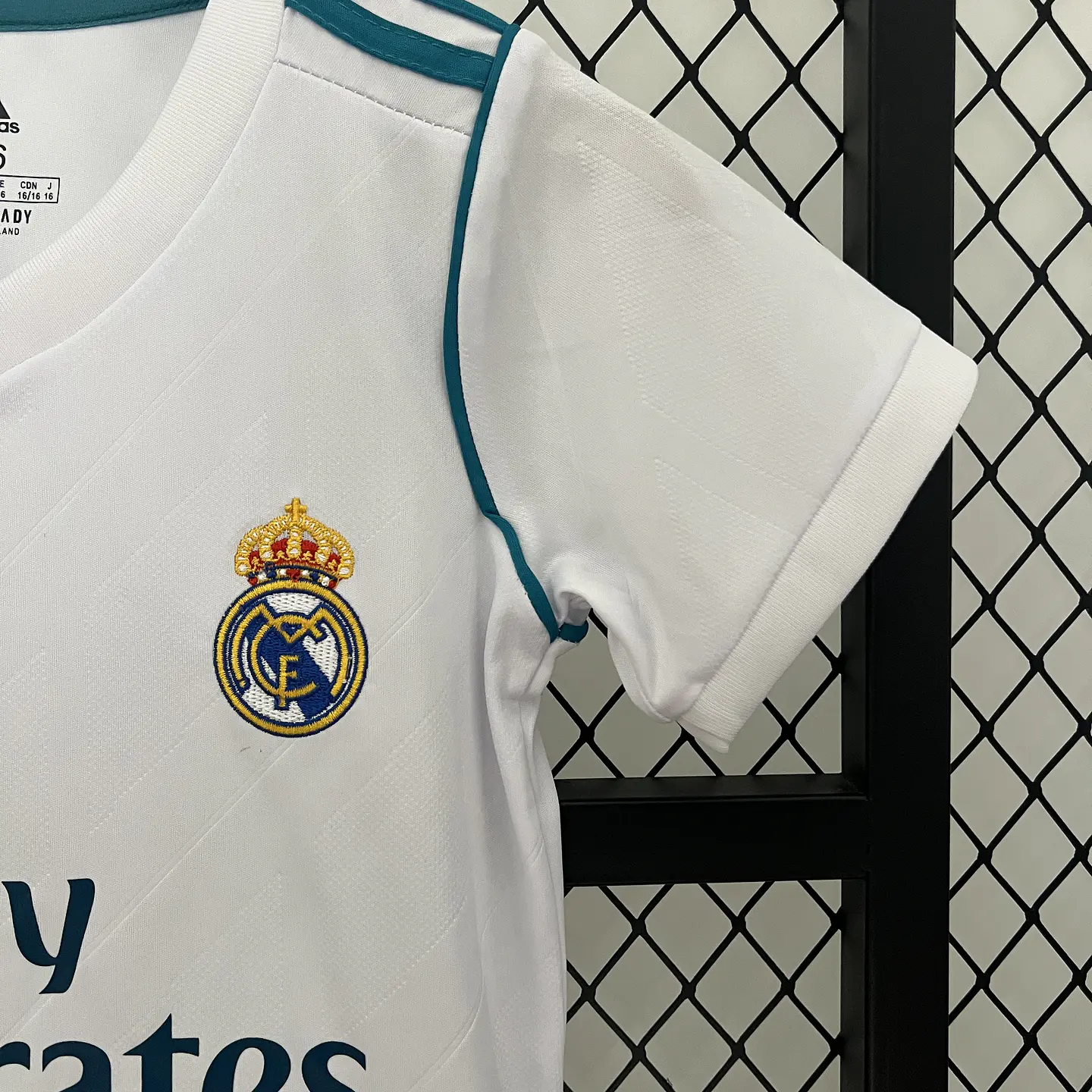 Real Madrid Home 17/18 Kit Criança 5