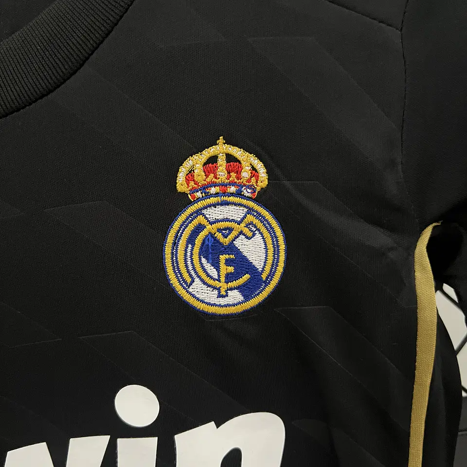 Real Madrid Away 11/12 Kit Criança 6