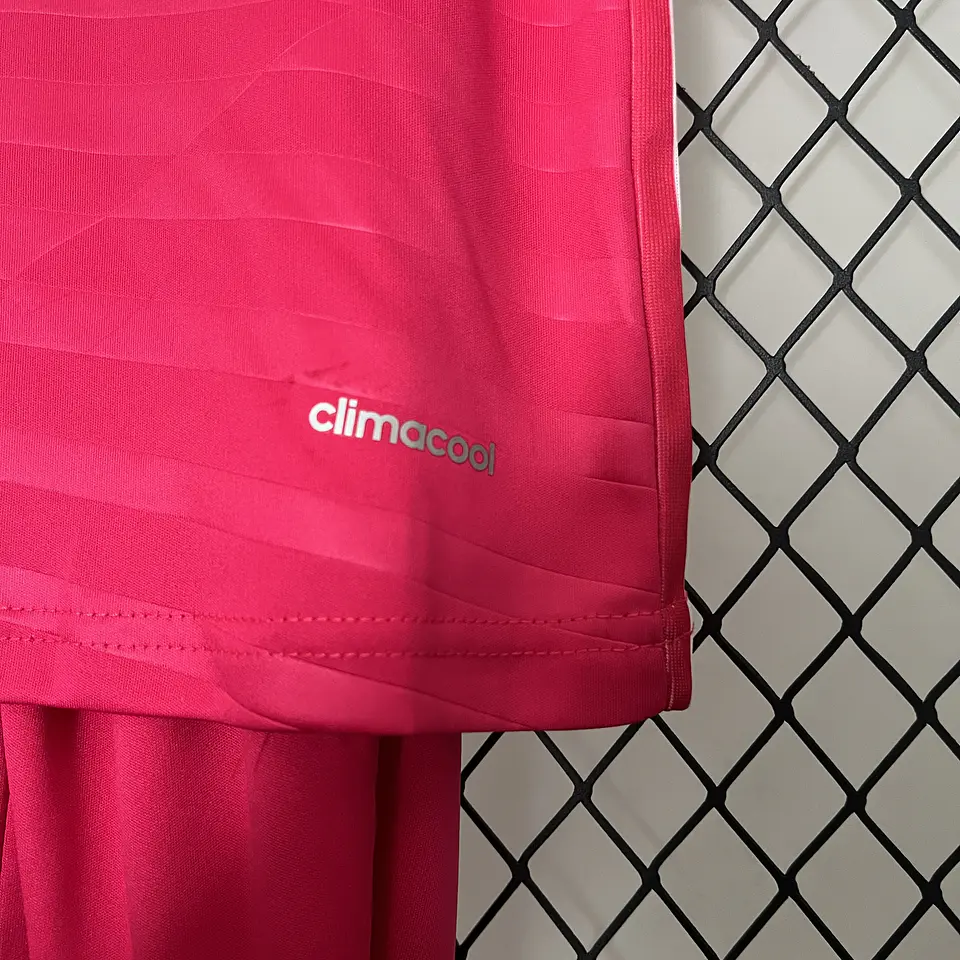 Real Madrid Away 14/15 Kit Criança 9