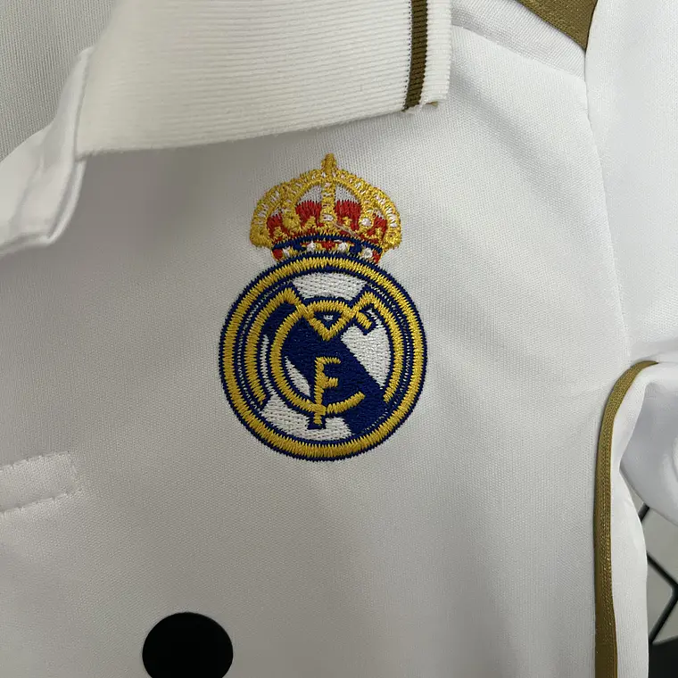 Real Madrid Home 11/12 Kit Criança 5
