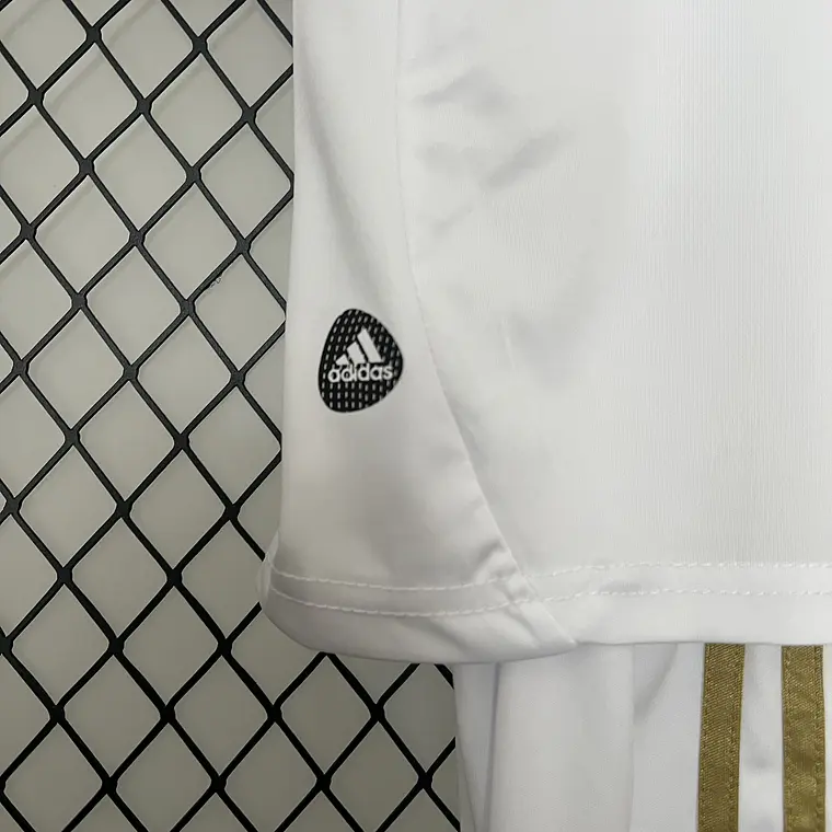 Real Madrid Home 11/12 Kit Criança 8