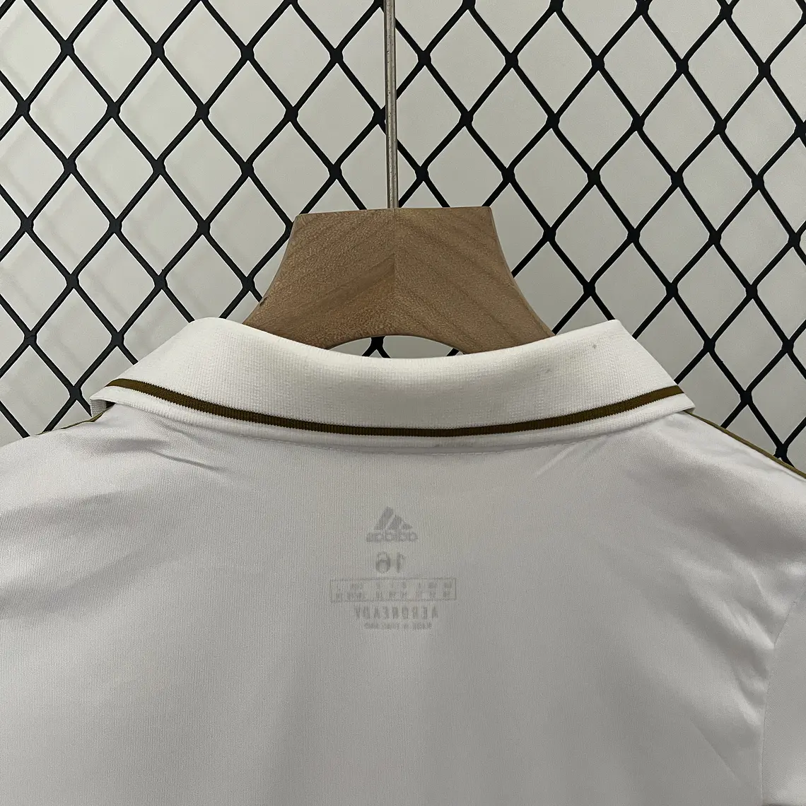 Real Madrid Home 11/12 Kit Criança 10