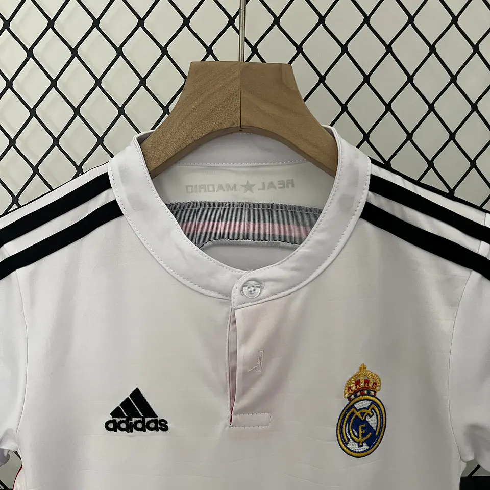 Real Madrid Home 14/15 Kit Criança 4
