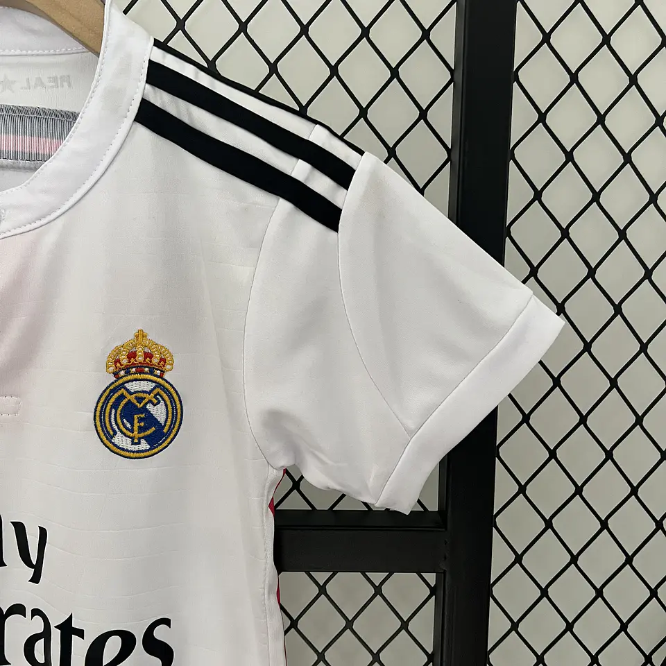 Real Madrid Home 14/15 Kit Criança 6