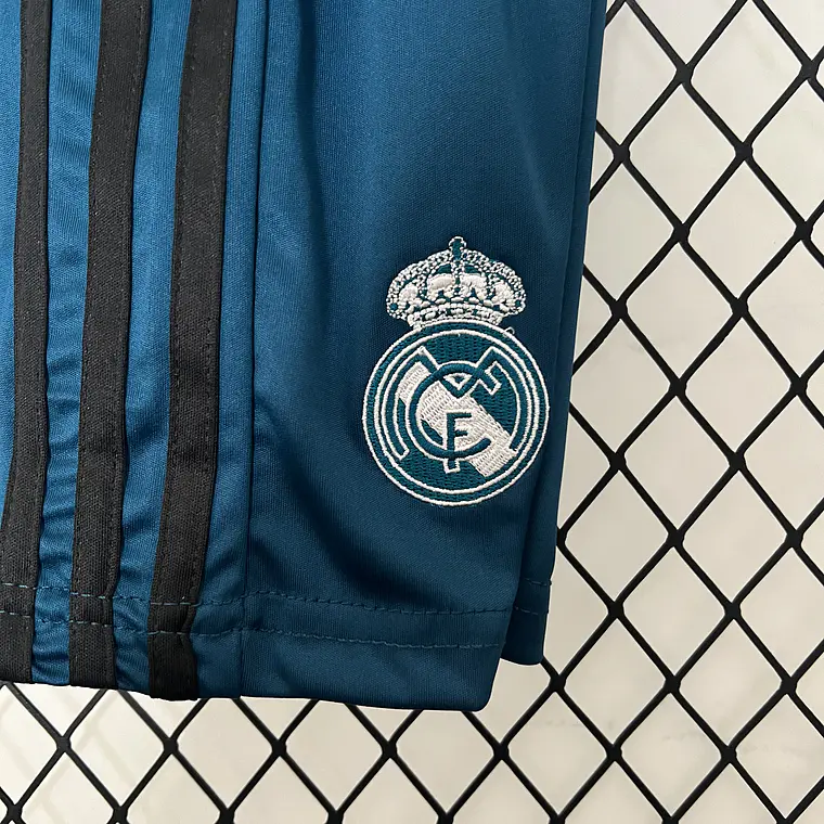 Real Madrid Third 17/18 Kit Criança 9
