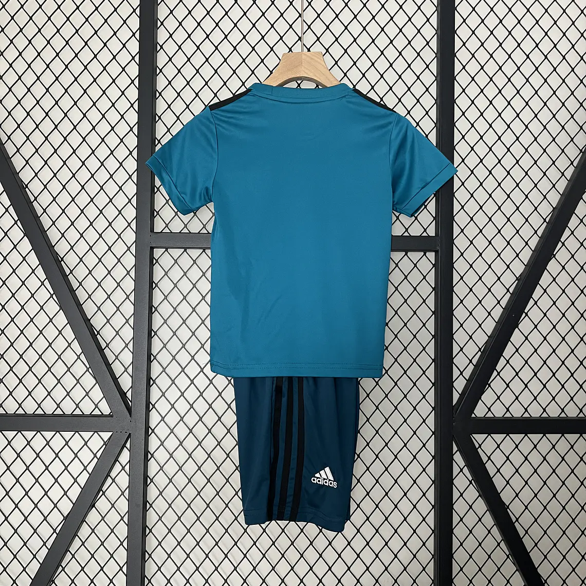 Real Madrid Third 17/18 Kit Criança 3