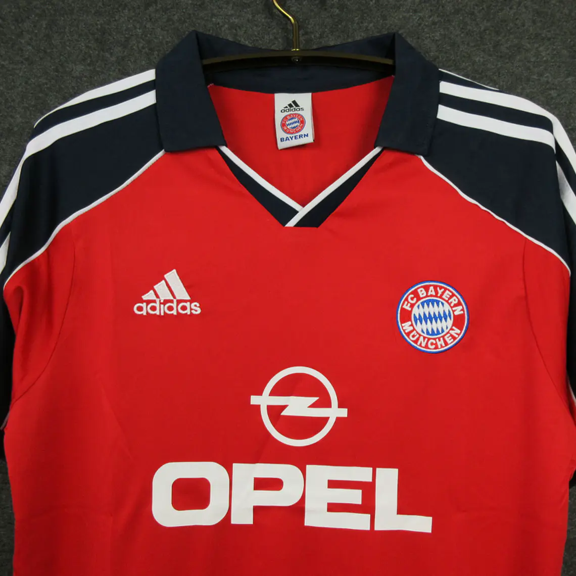 Bayern Home 99/01 4
