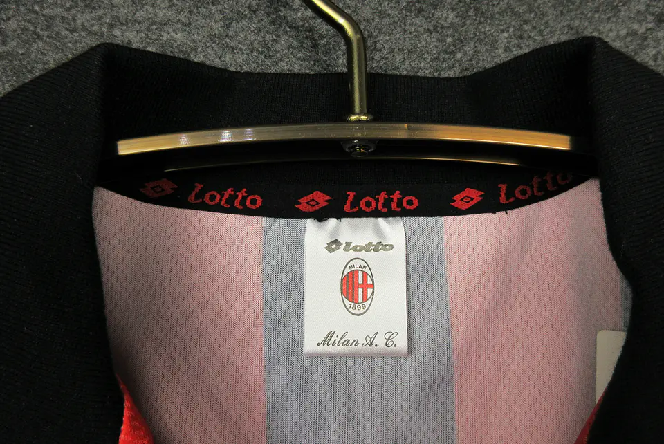 Milan Home 96/97 7