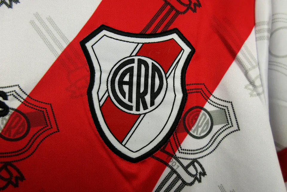 River Plate Home 94/96 4