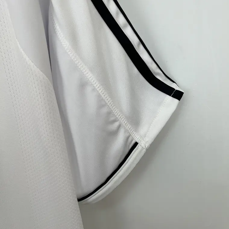 Real Madrid Home 03/04 7