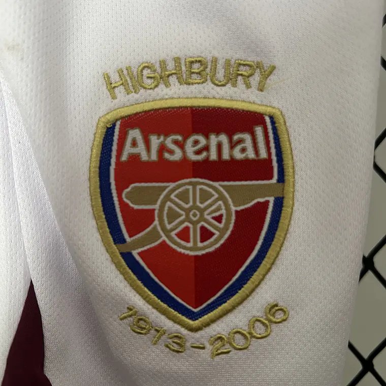 Arsenal Home 05/06 Kit Criança 7