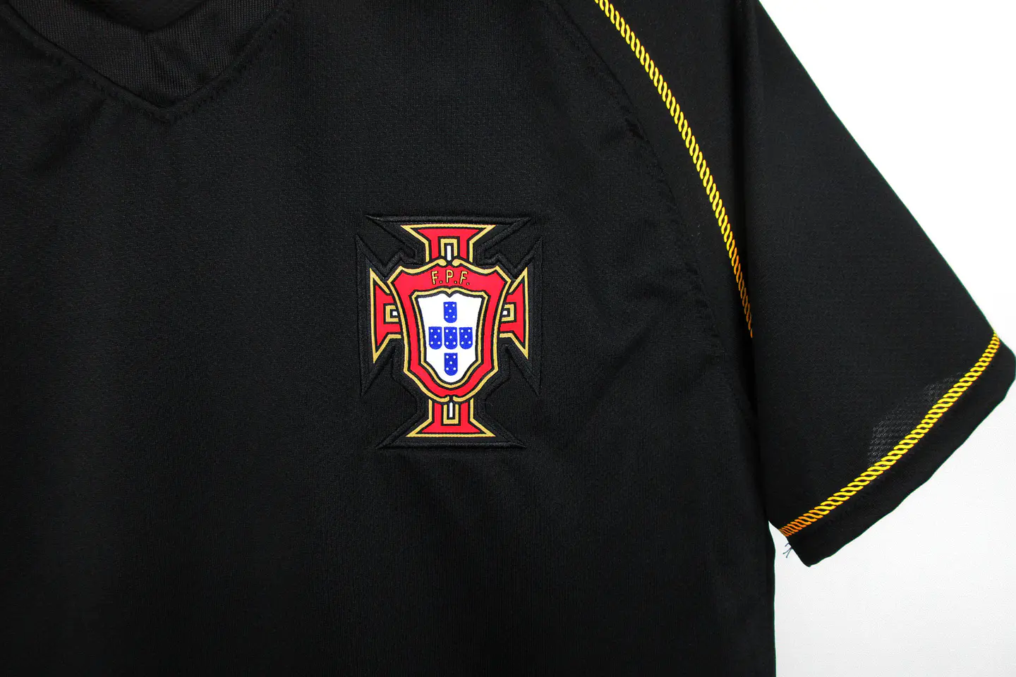 Portugal Away 2006 3