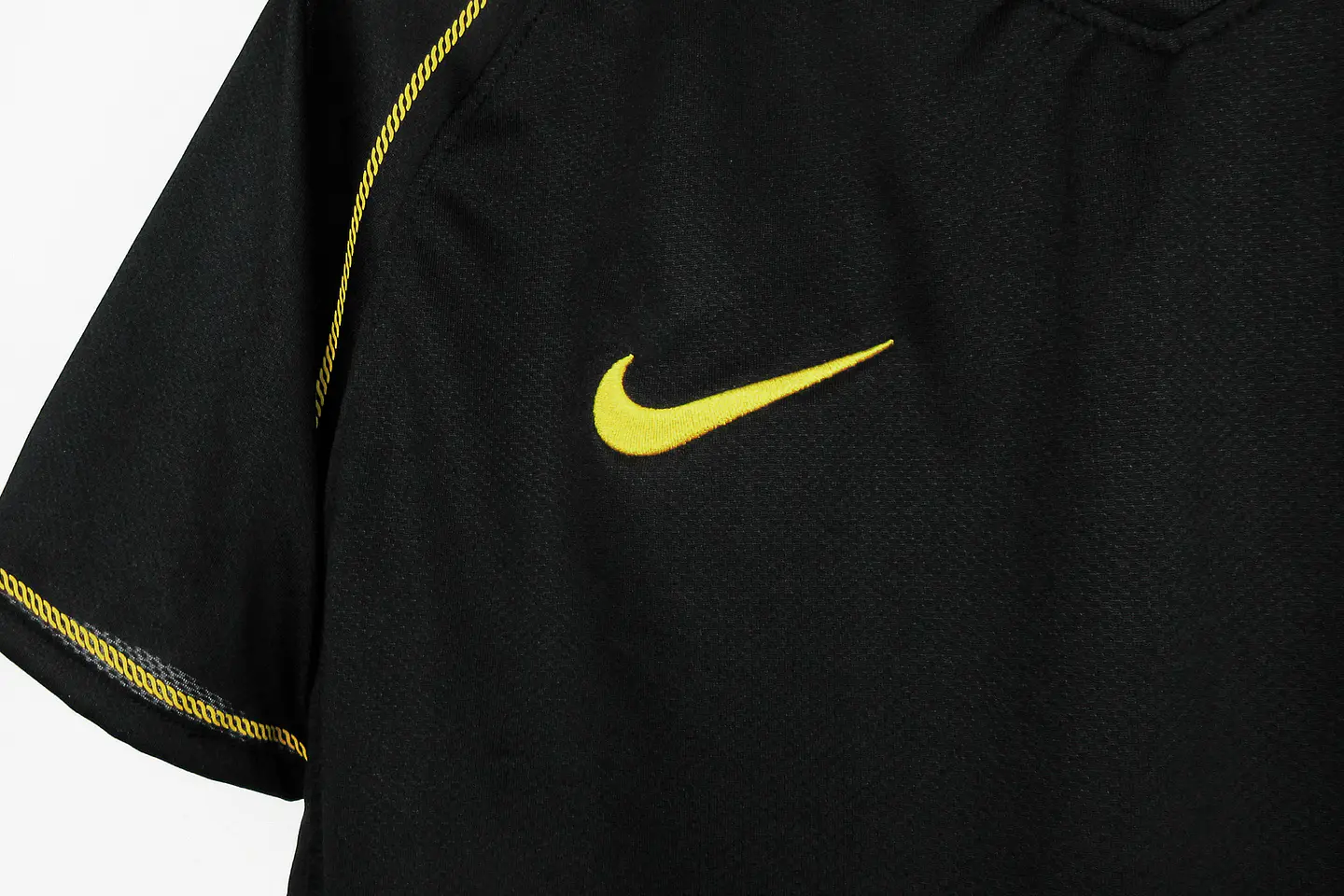 Portugal Away 2006 6