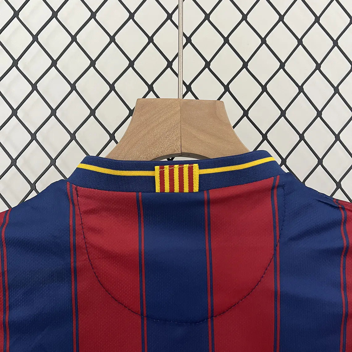 Barcelona Home 09/10 Kit Criança 9