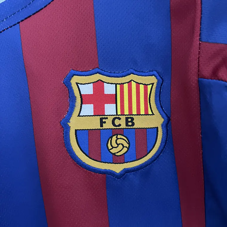 Barcelona Home 05/06 Kit Criança 5