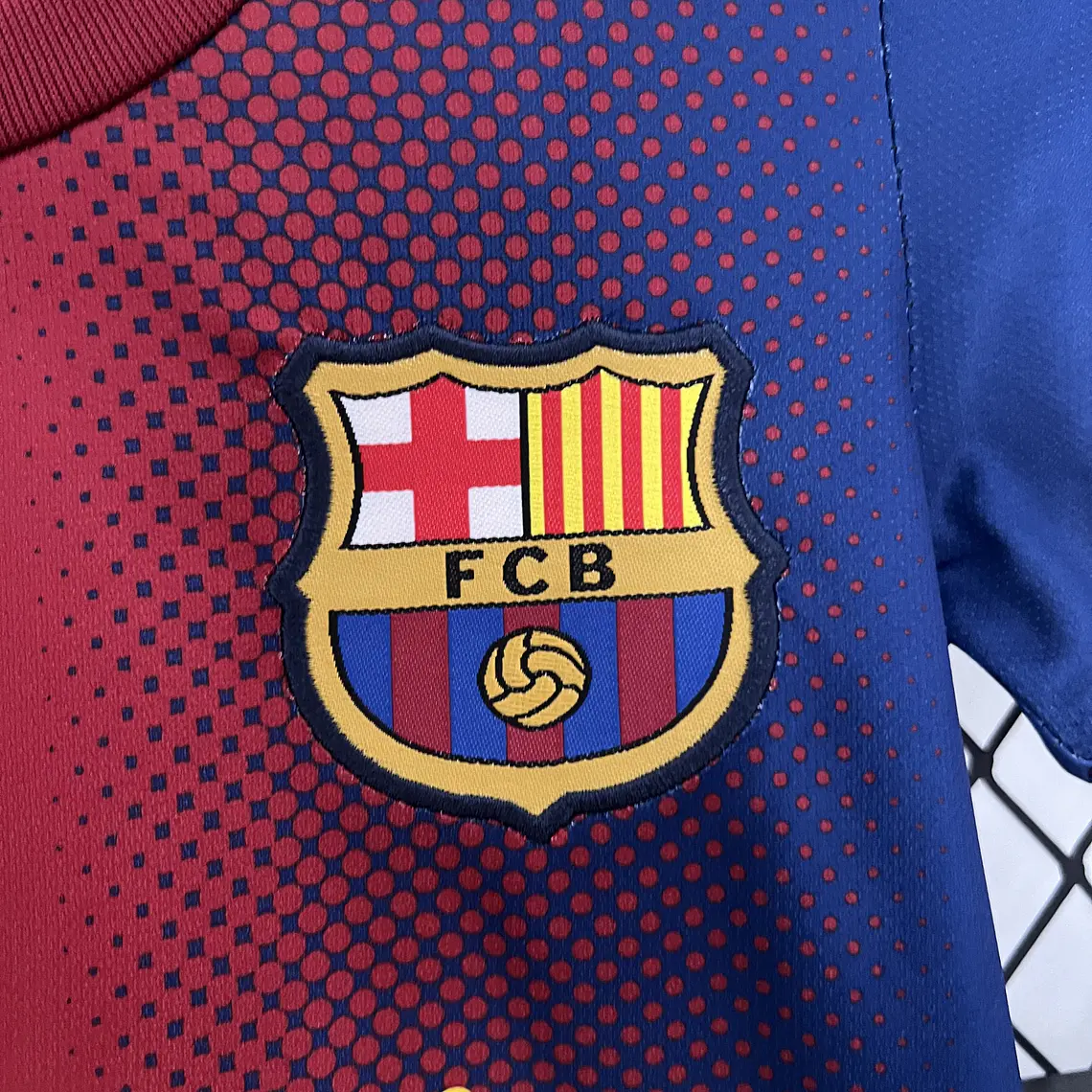 Barcelona Home 12/13 Kit Criança 6