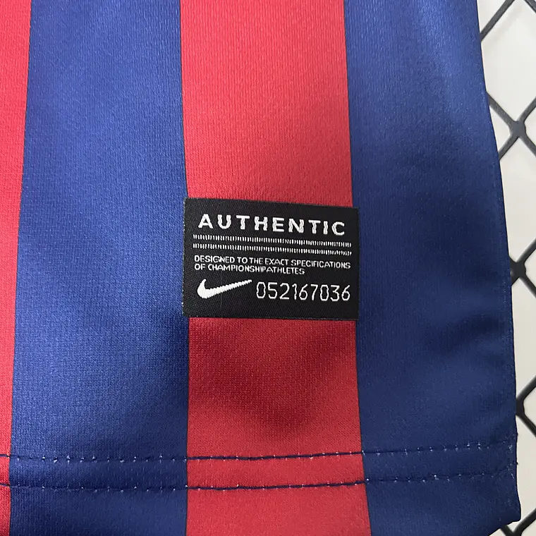 Barcelona Home 13/14 Kit Criança 9