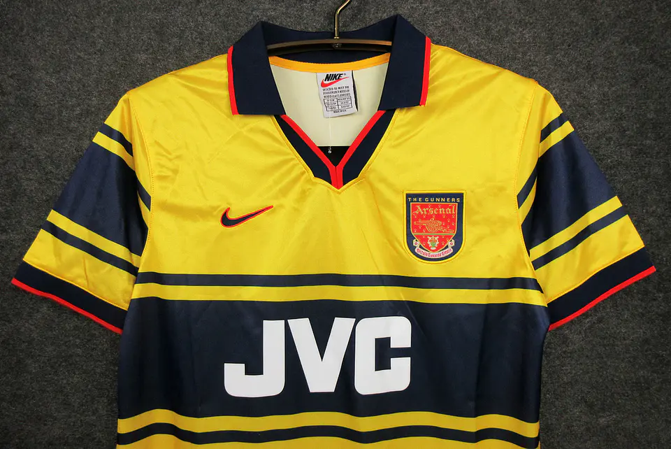 Arsenal Away 97/98 4