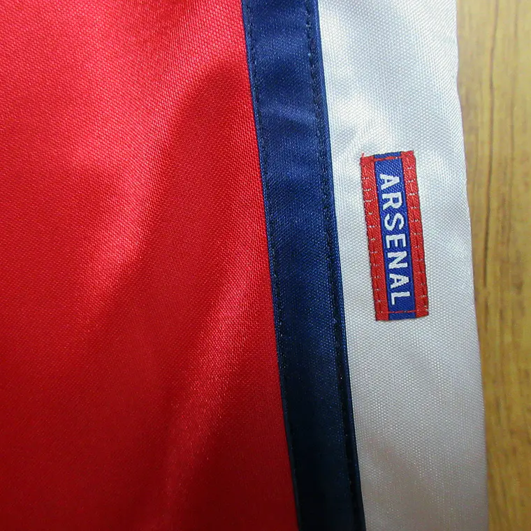 Arsenal Home 99/00 7