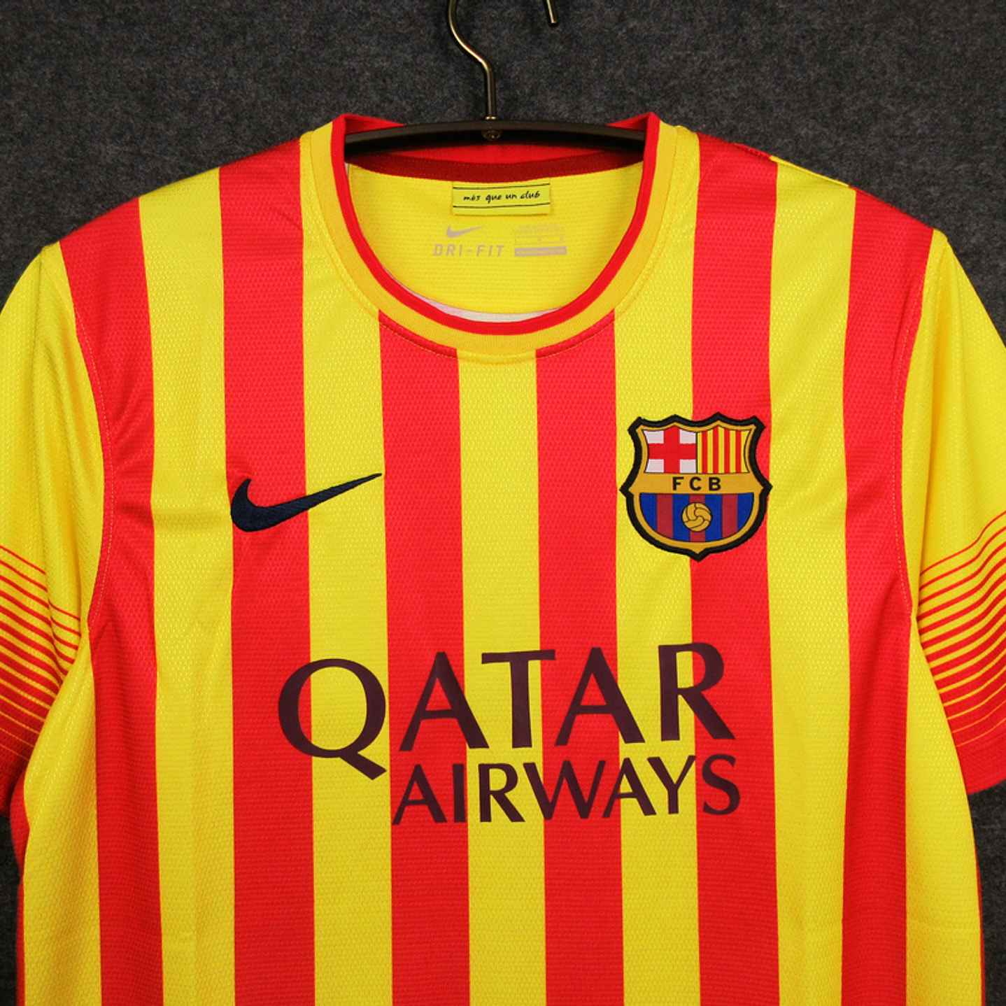 Barcelona Away 13/14 3