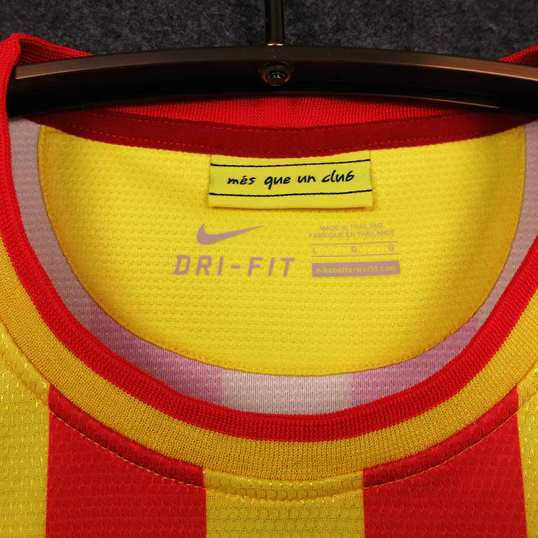 Barcelona Away 13/14 6