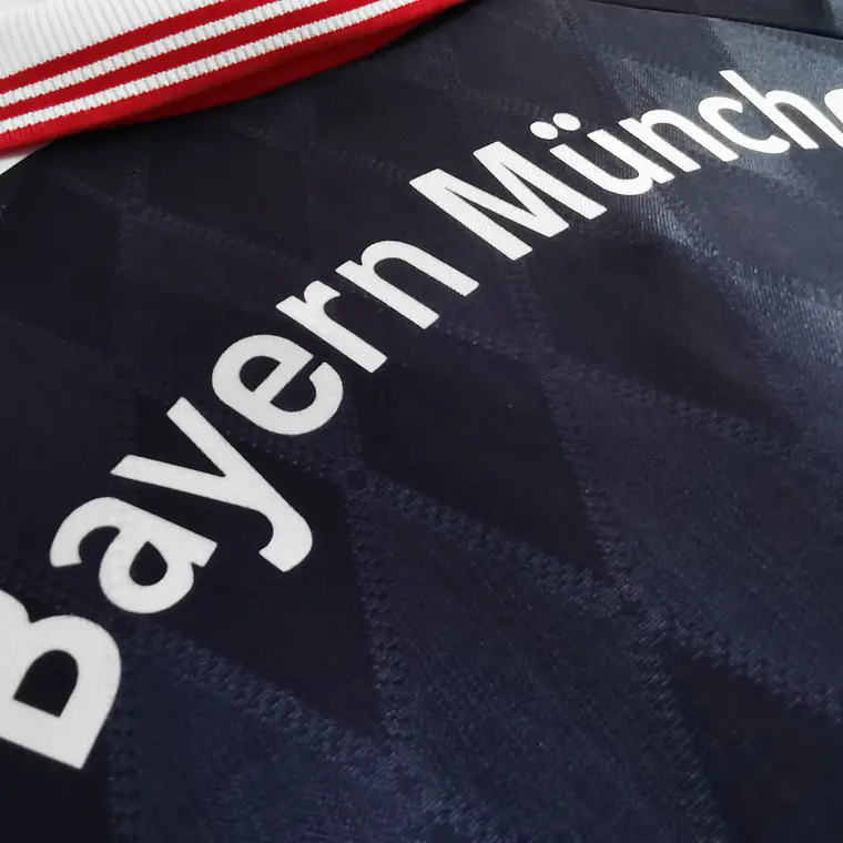 Bayern Home 97/99 7