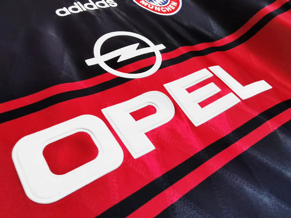 Bayern Home 97/99 5