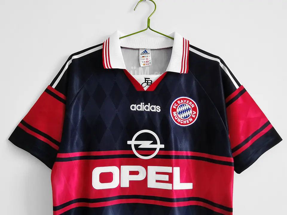 Bayern Home 97/99 4